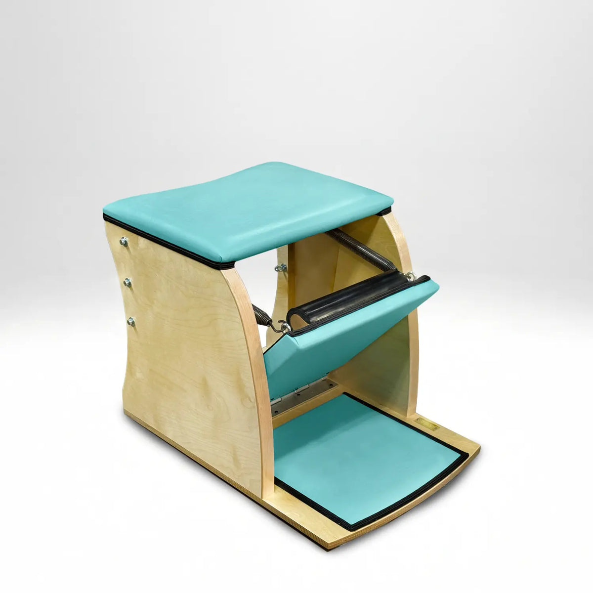Limited Edition: Sari Wunda Chair