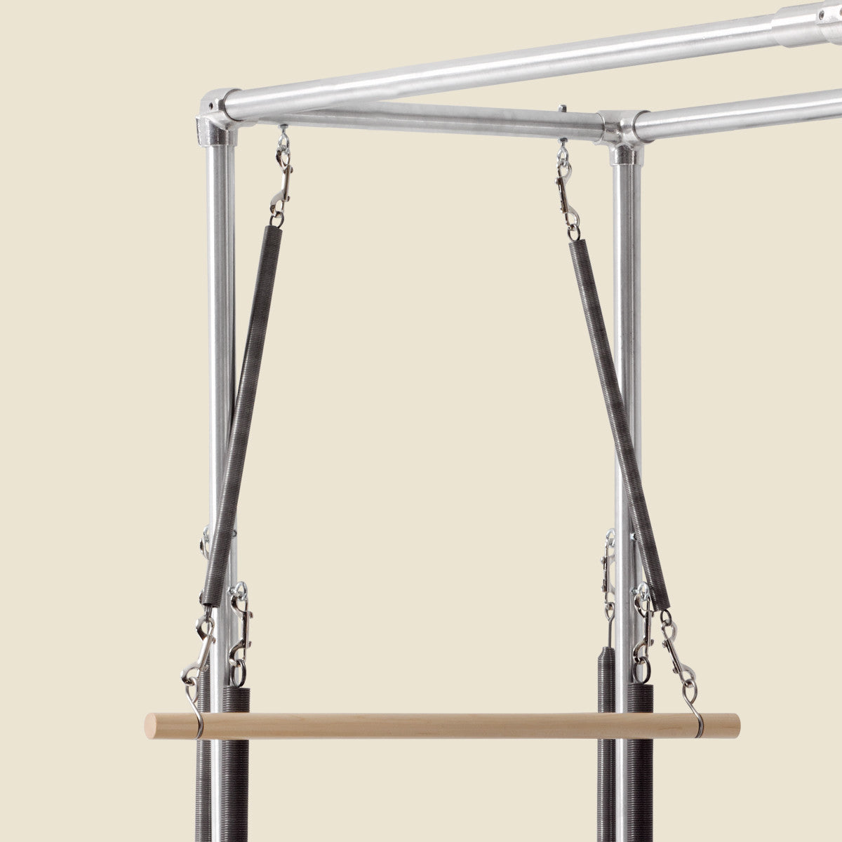 GRATZ PILATES ROLL DOWN BAR WITH "S" HOOKS